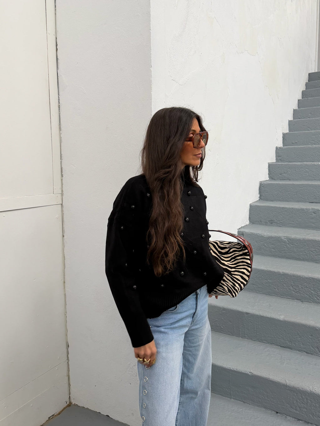ROMINA | Jersey Negro Esencial