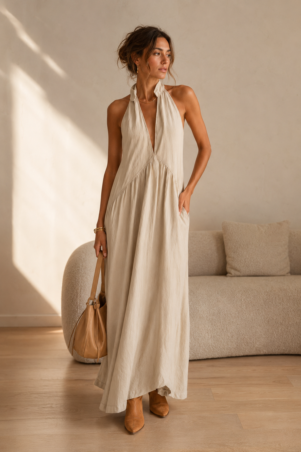 SOLARIS | Vestido Largo Amarillo Halter con Bolsillos