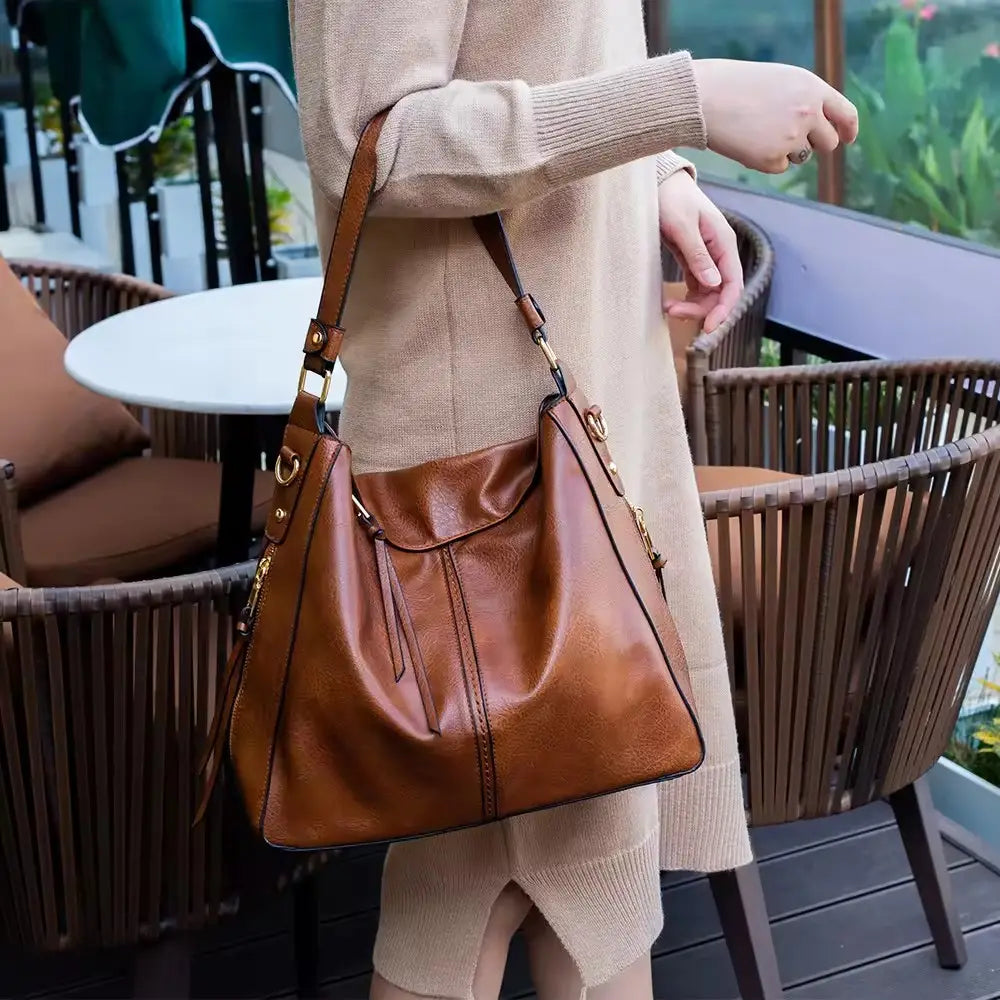 SABRINA | Bolso Hobo Antirrobo de Piel