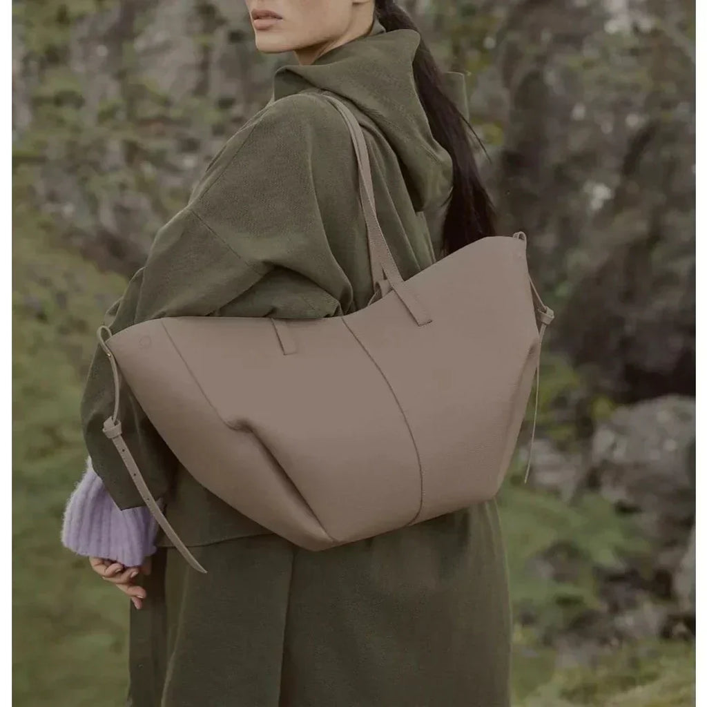 MIA | Bolso Espacioso con Estilo
