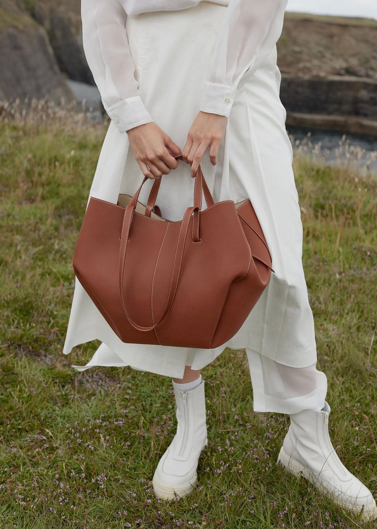 MIA | Bolso Espacioso con Estilo