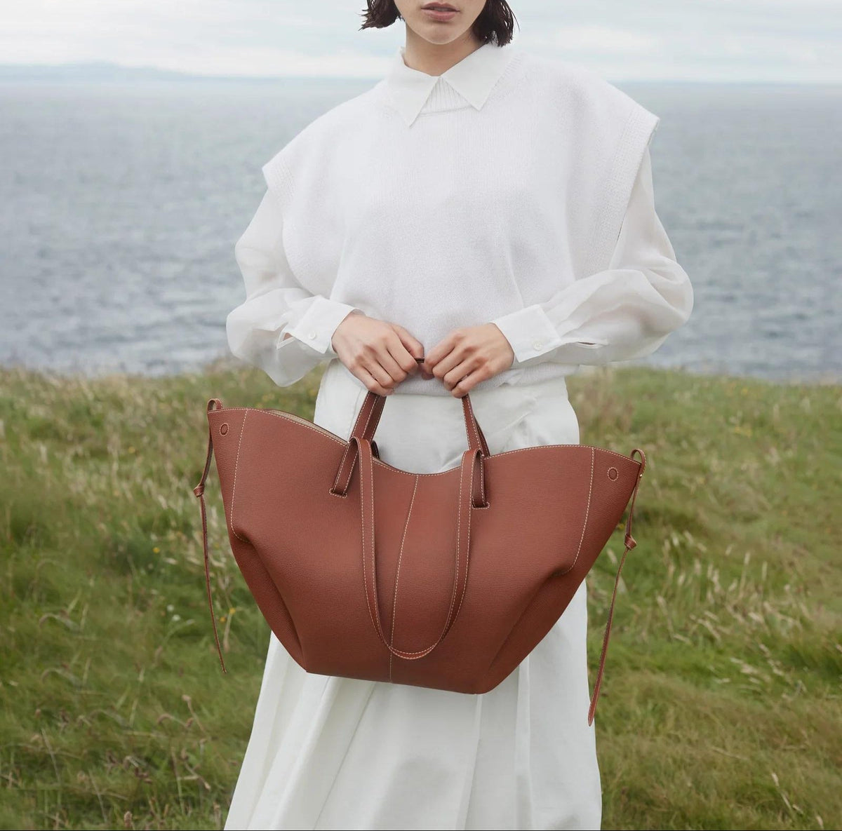 MIA | Bolso Espacioso con Estilo