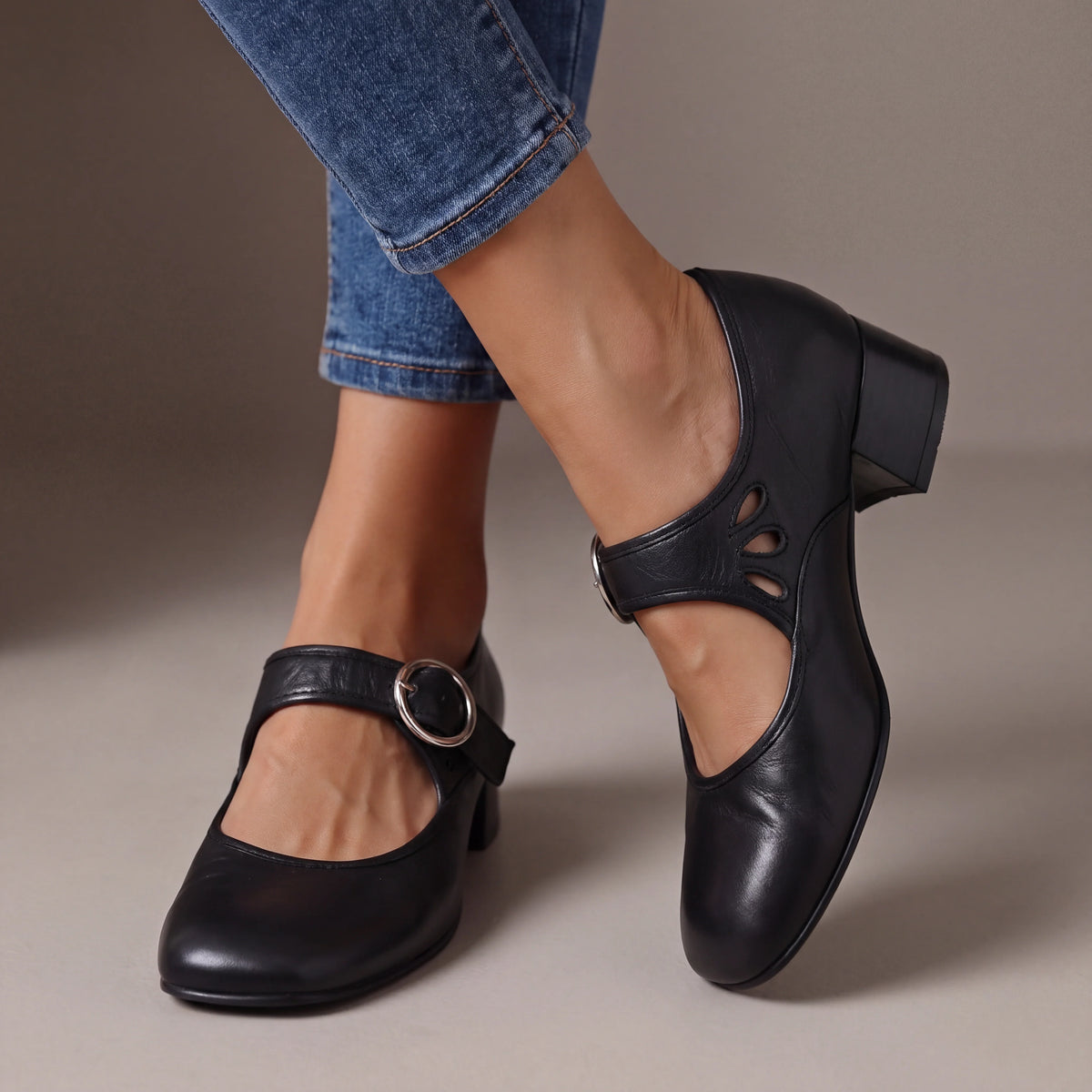 MATILDE | Zapatos de Tacón Ancho con Hebilla