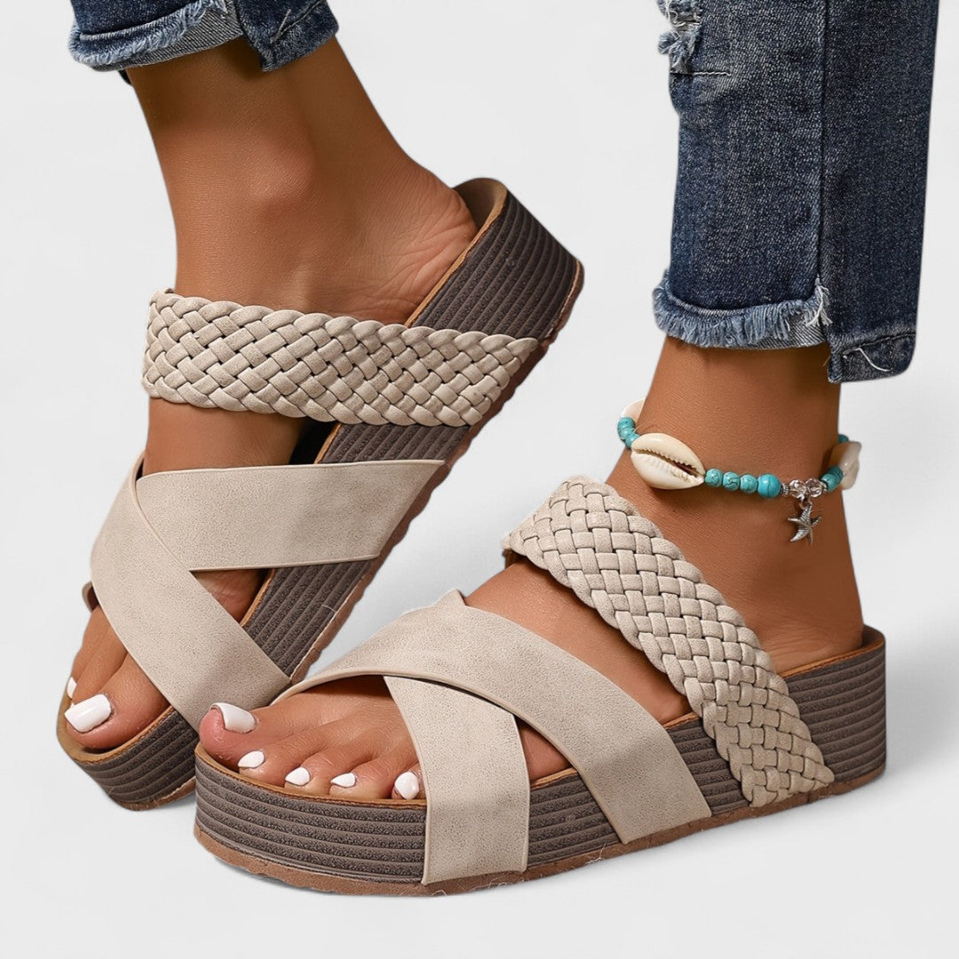 LAIA | Sandalias Ortopédicas de Cuero