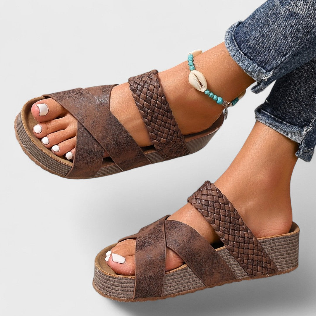LAIA | Sandalias Ortopédicas de Cuero