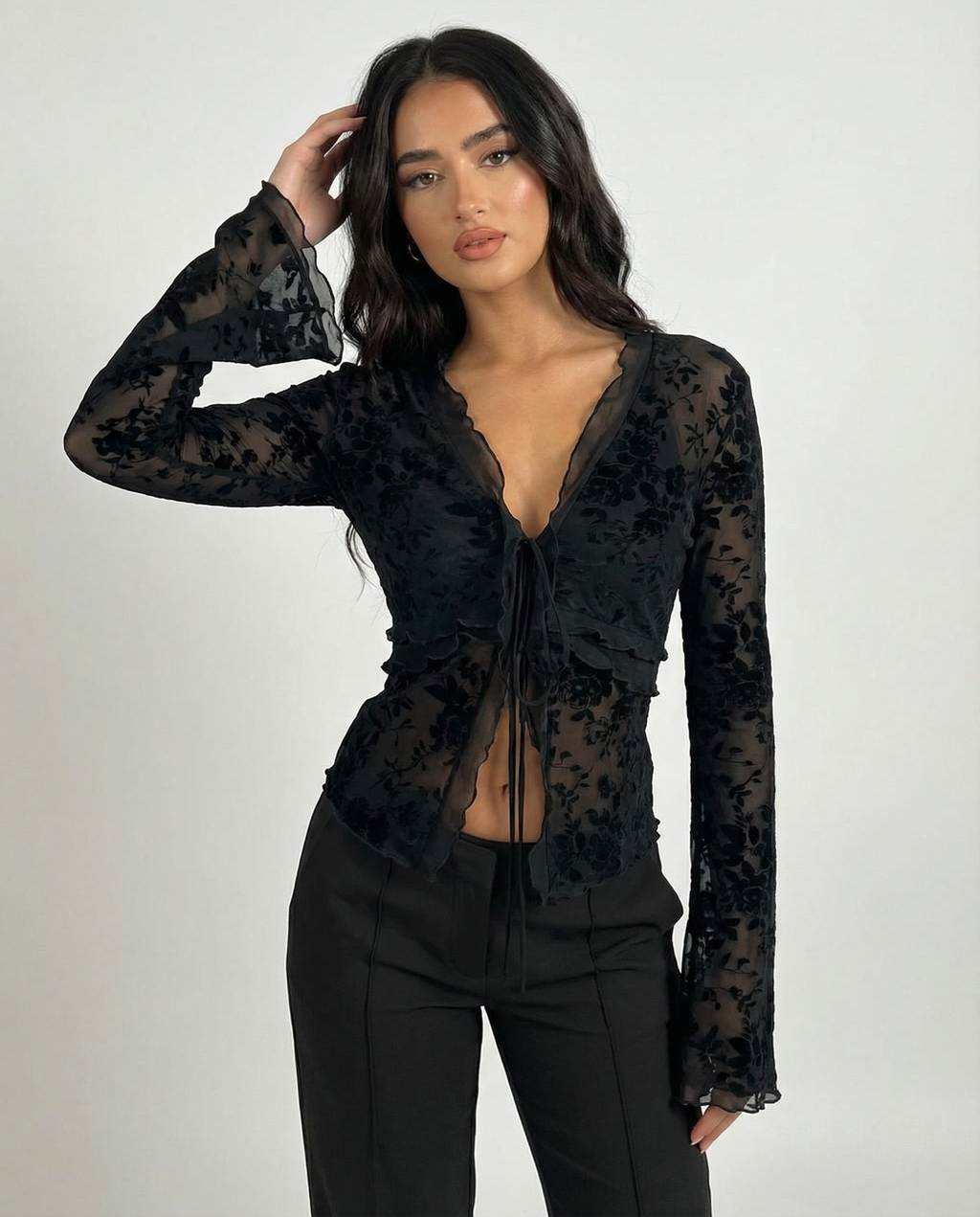 BRUNA | Top de Malla con Flores de Terciopelo